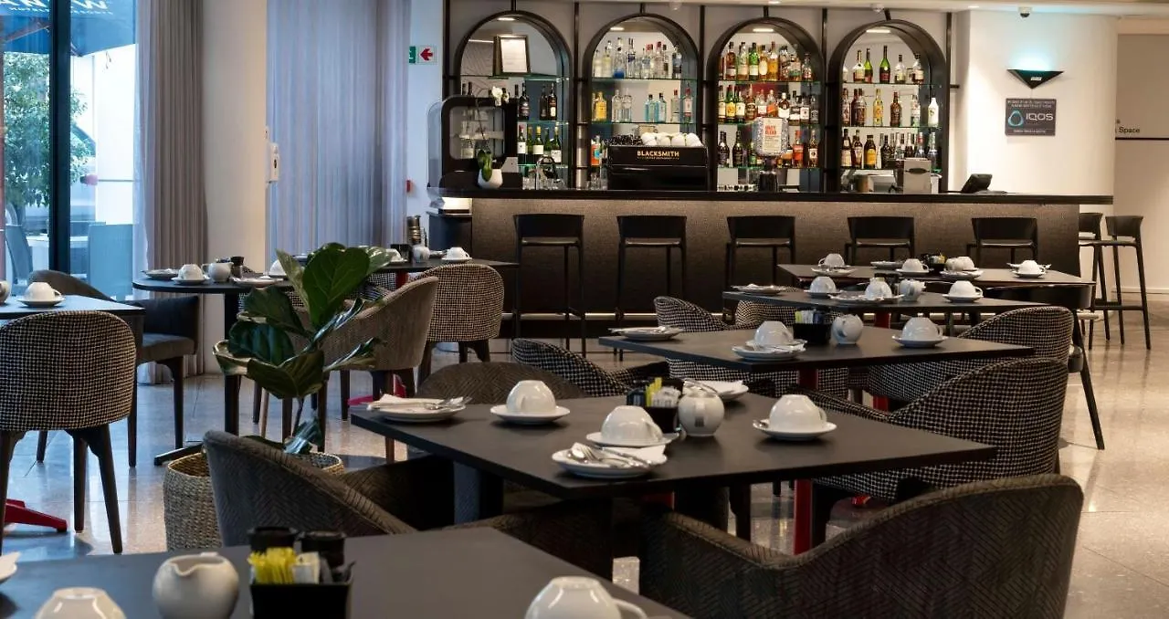 Anew Hotel Green Point Le Cap 4*,